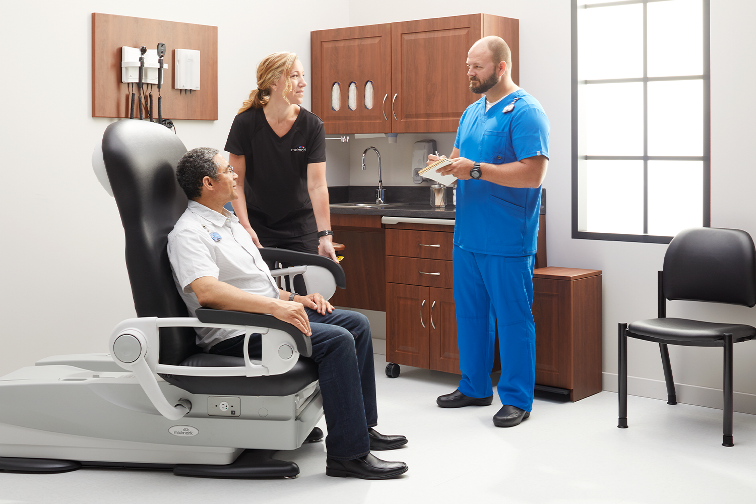 MA and Nurse interacting with patient